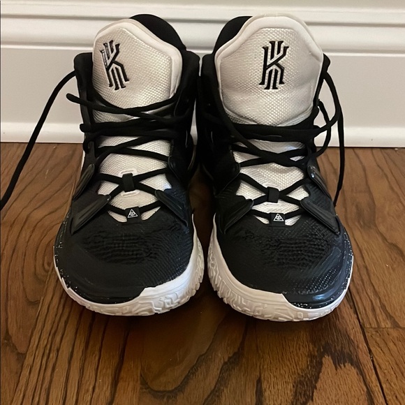 EUC Kyrie 7 TBs Men's 10.5